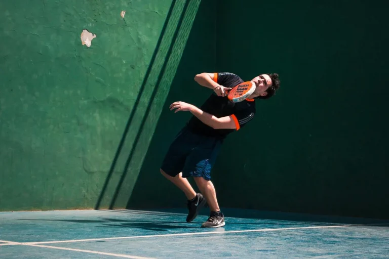 Padel-Tennis spielen